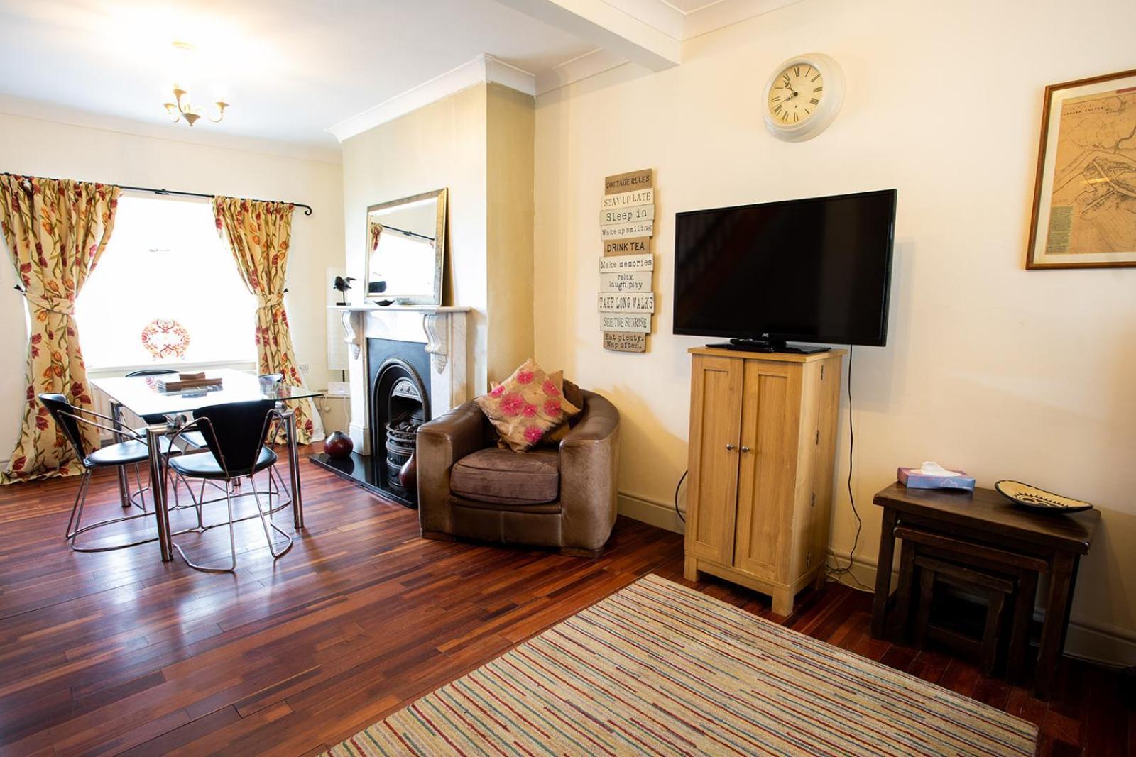 Tilly Cottage, Durhamdales Holiday home *